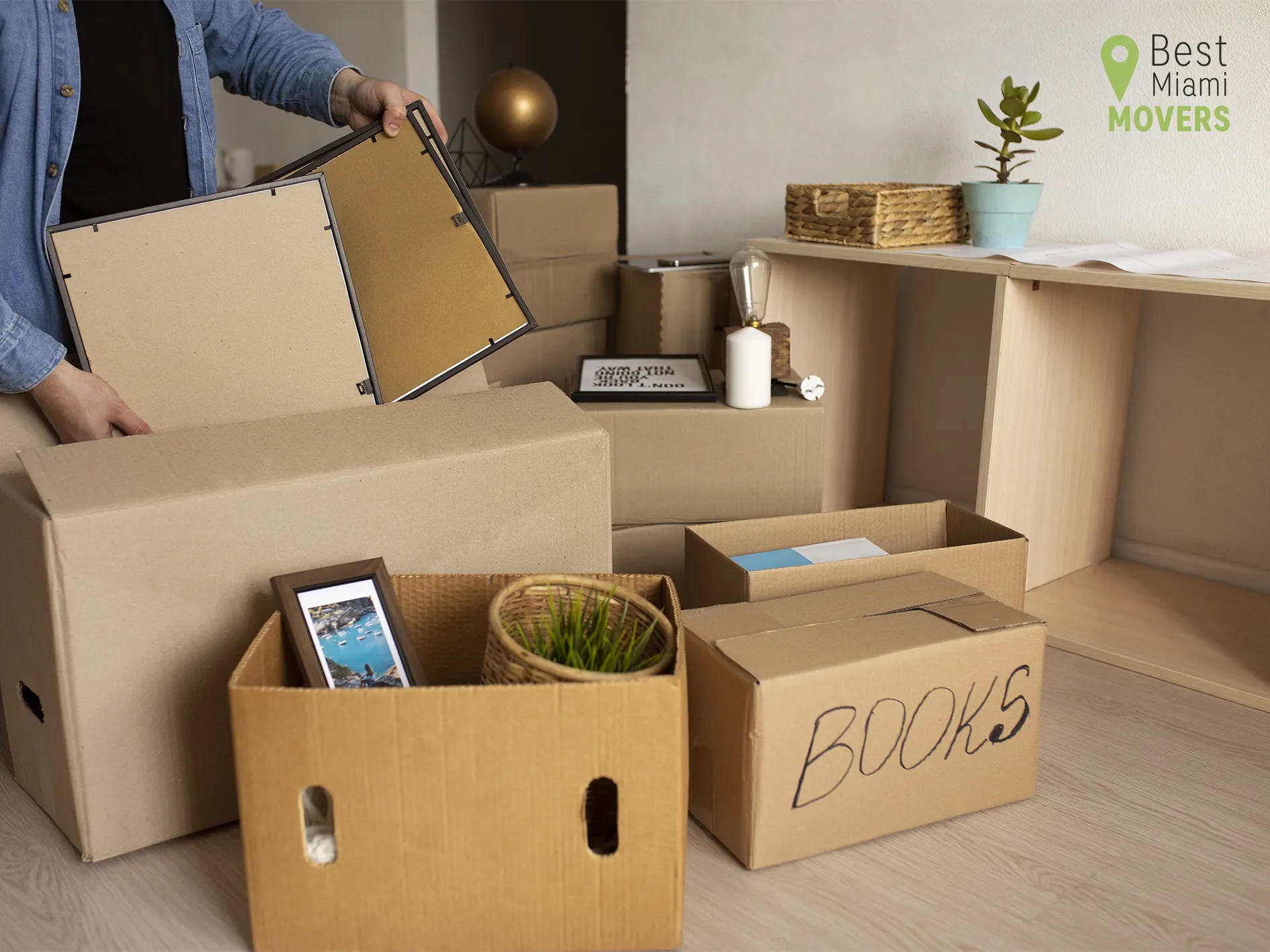 Best Miami Movers Customer Packing Boxes Prepare for Moving